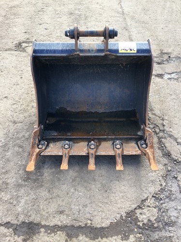 Jcb 900mm excavator bucket - excavator,